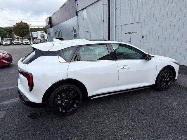 New 2026 Snow White Pearl Kia GT-Line Turbo image 3