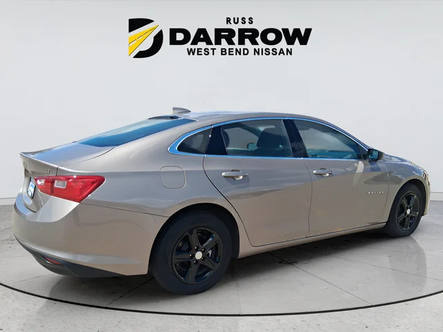 Used 2024 Gray Chevrolet LT image 5