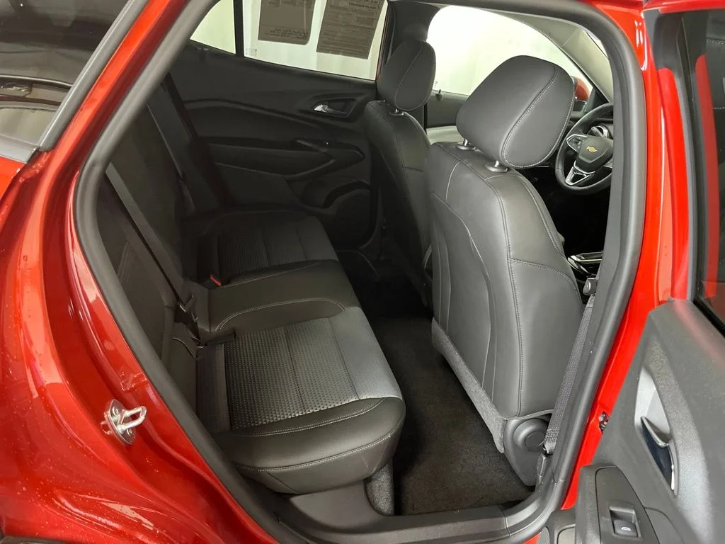 Used 2024 Orange Metallic Chevrolet LT image 21