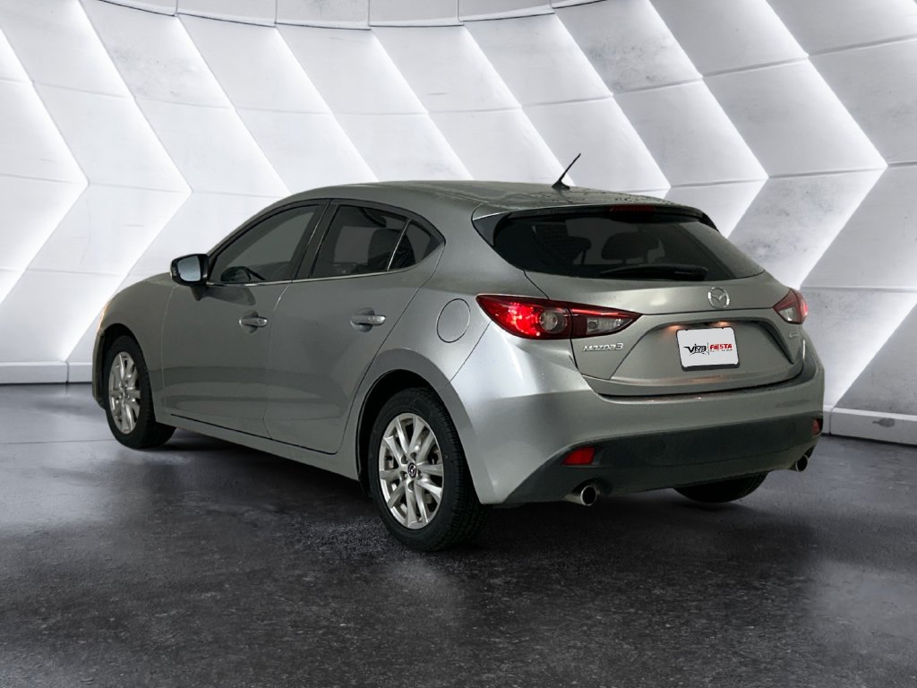 Used 2016 Silver Mazda i Sport image 6