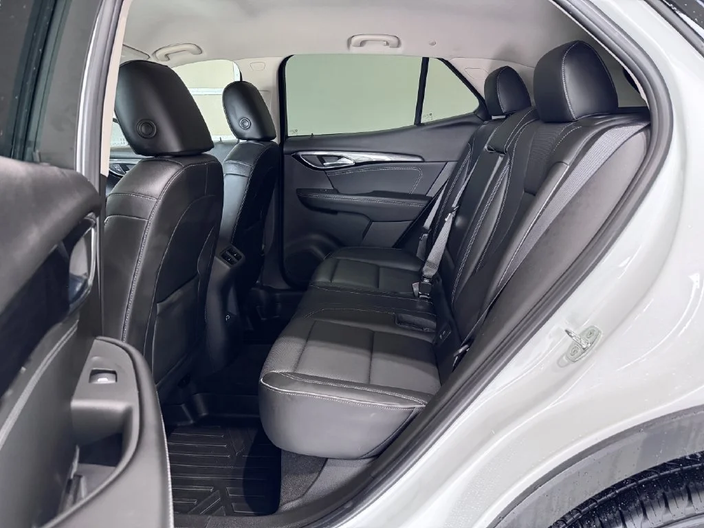 2023 Buick Envision Essence - Photo 9