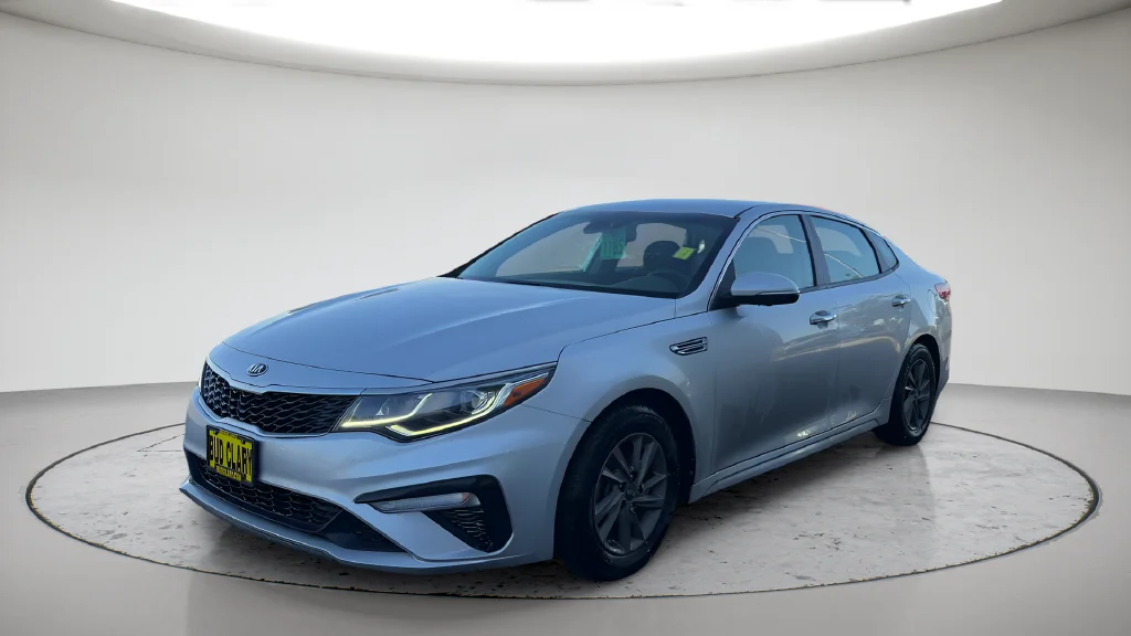 Used 2020 Silver Kia LX image 1