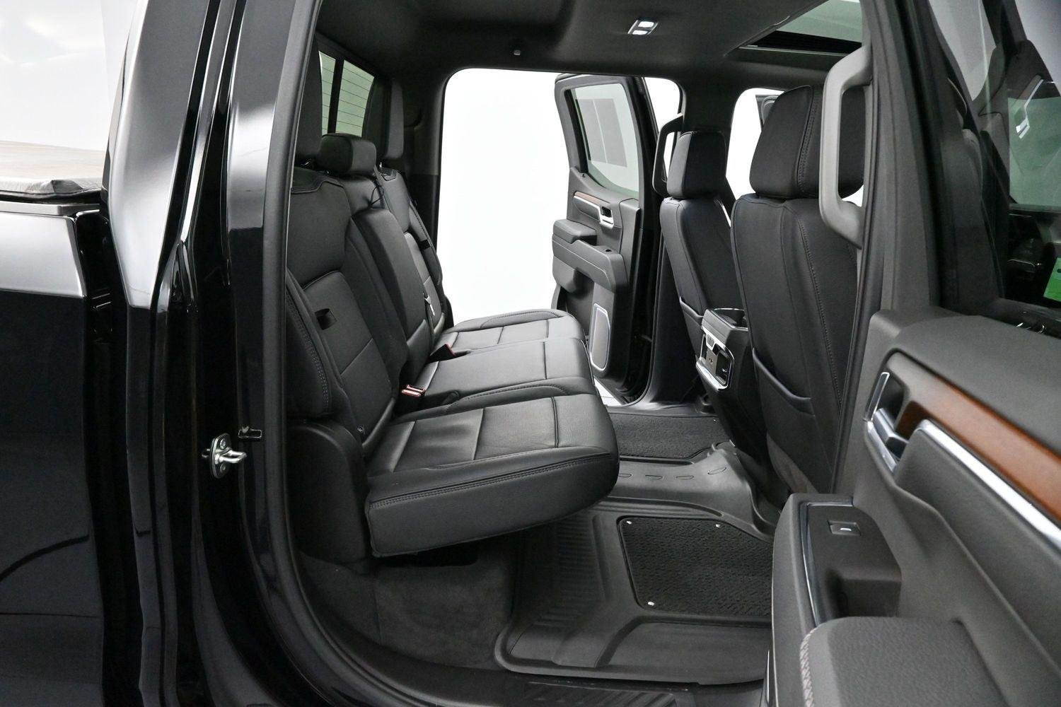 Used 2025 Onyx Black GMC Denali image 34