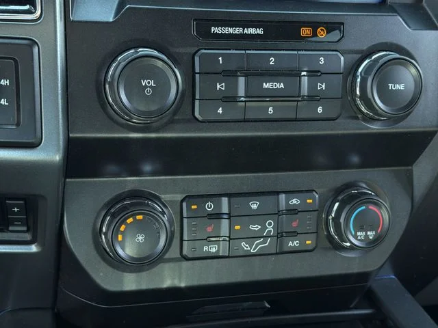 Used 2021 Black Ford XLT image 12