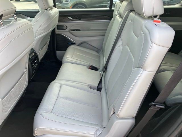 Certified Used 2021 Diamond Black Crystal Pearlcoat Jeep Overland image 23