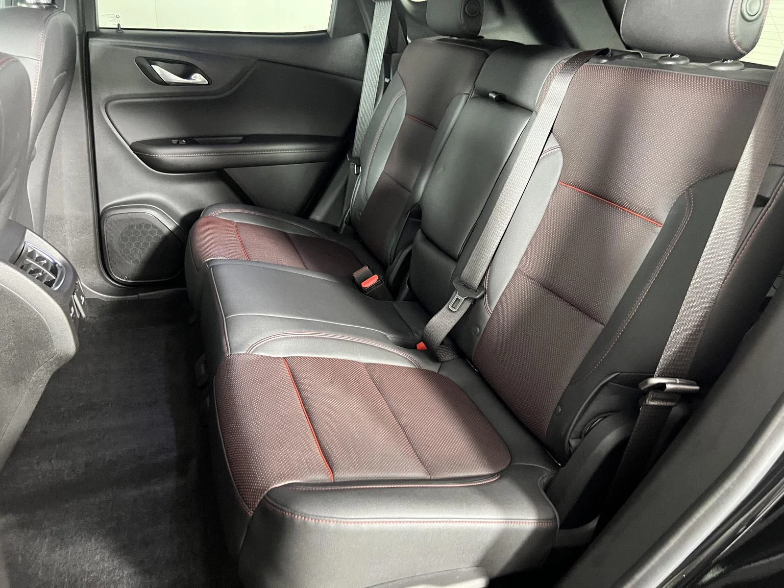 Used 2021 BLACK Chevrolet RS image 22