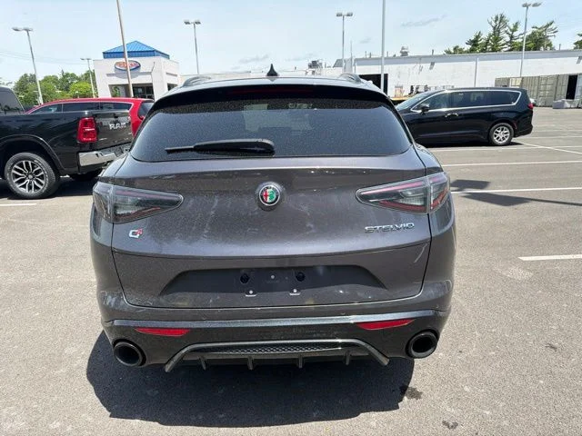 Used 2024 Gray Alfa Romeo Veloce image 6