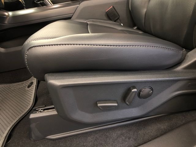 New 2026 Oxford White Ford Lariat® image 11