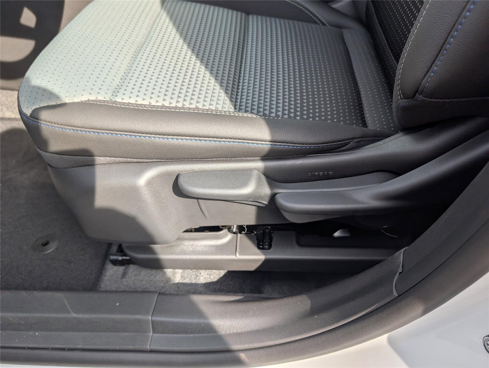 New 2026 Summit White Chevrolet LT image 30