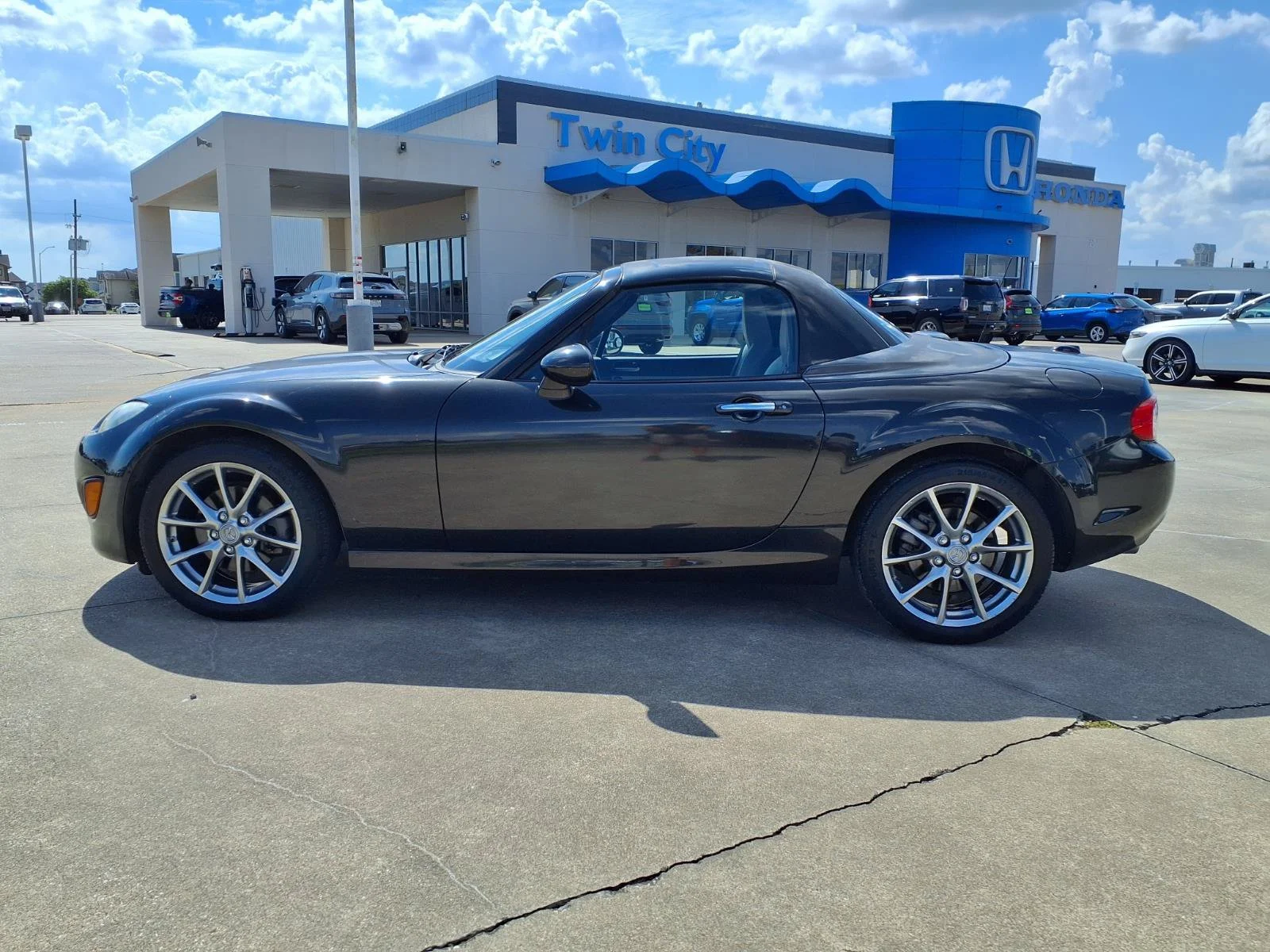 Used 2011 Black Mazda PRHT Grand Touring image 8