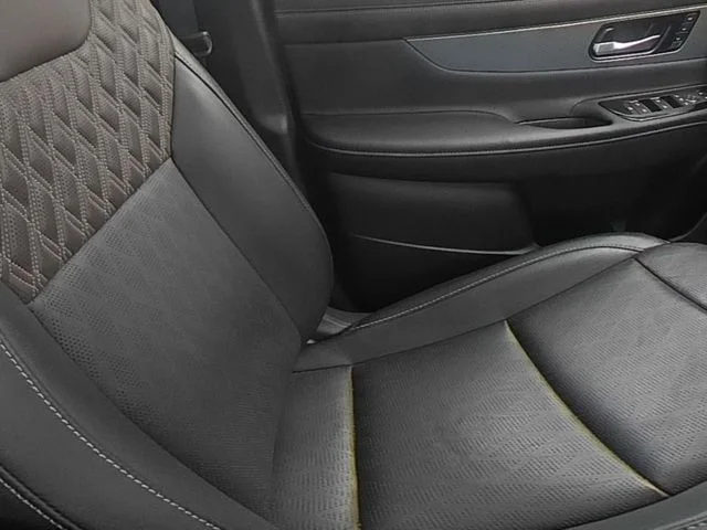 Used 2025 Silver Nissan Platinum image 37