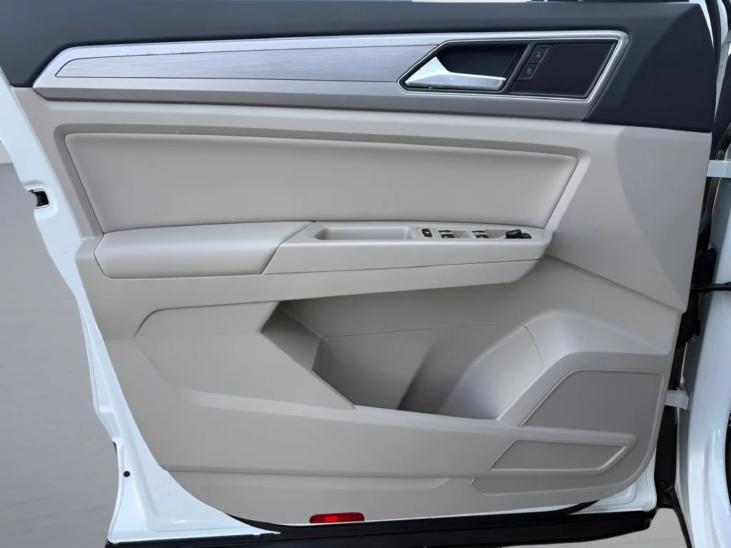 Used 2019  Volkswagen 3.6L V6 SE image 9