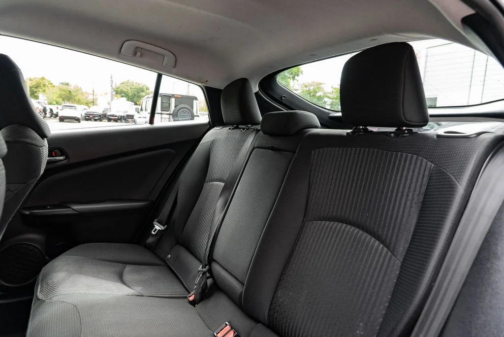 Used 2017 Silver Toyota Two image 22