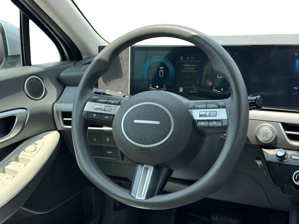 Certified Used 2025 Aero Silver Hyundai SE image 11