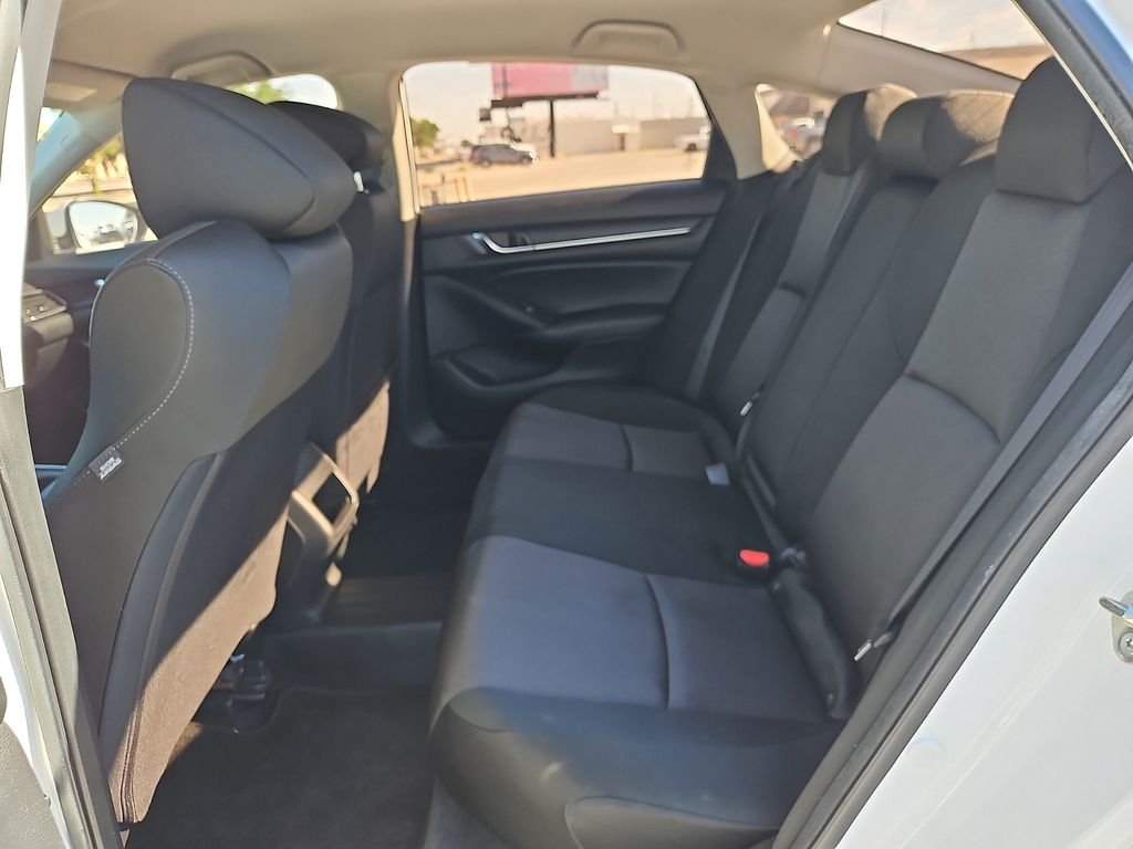 Used 2019  Honda LX image 11
