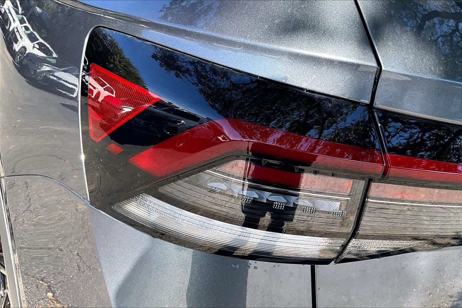 New 2026 Platinum Gray Metallic Volkswagen 1.5T SE image 14