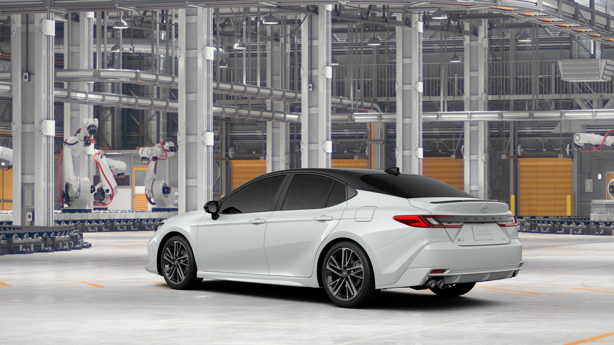 New 2026 Wind Chill Pearl with Midnight Black Metallic roof Toyota XSE image 6