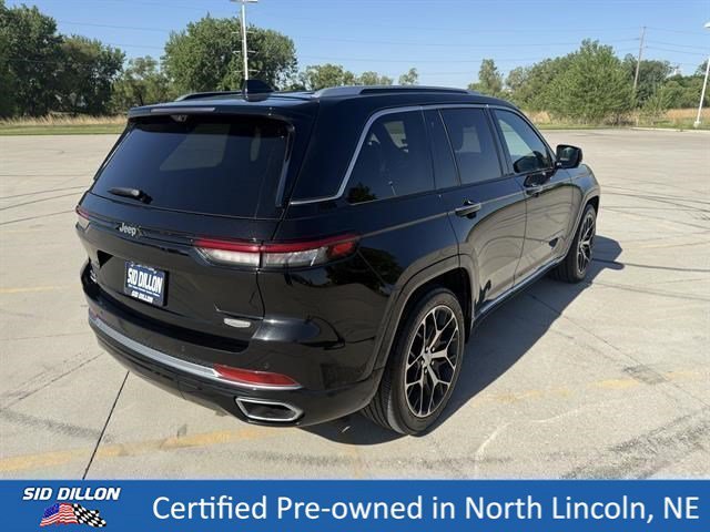 Used 2023 Diamond Black Crystal Pearlcoat Jeep Summit Reserve image 8