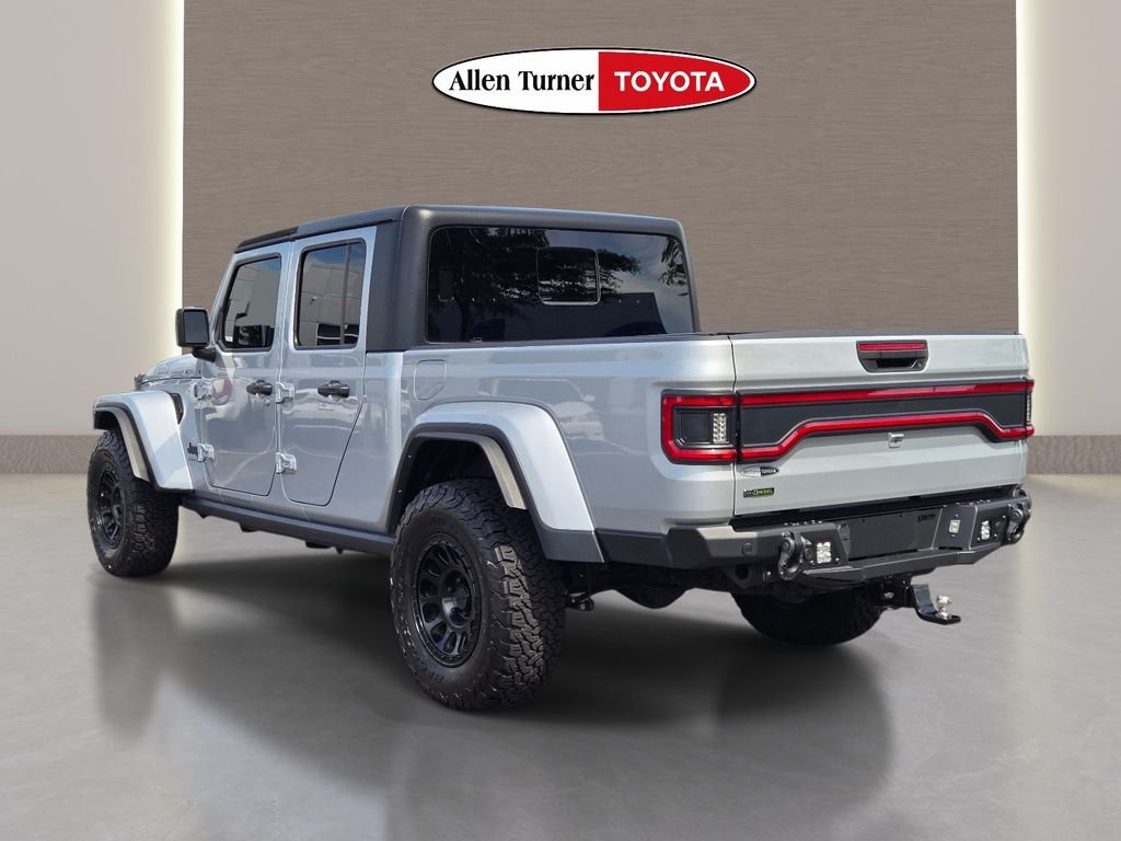 Used 2023 Silver Jeep Willys image 8
