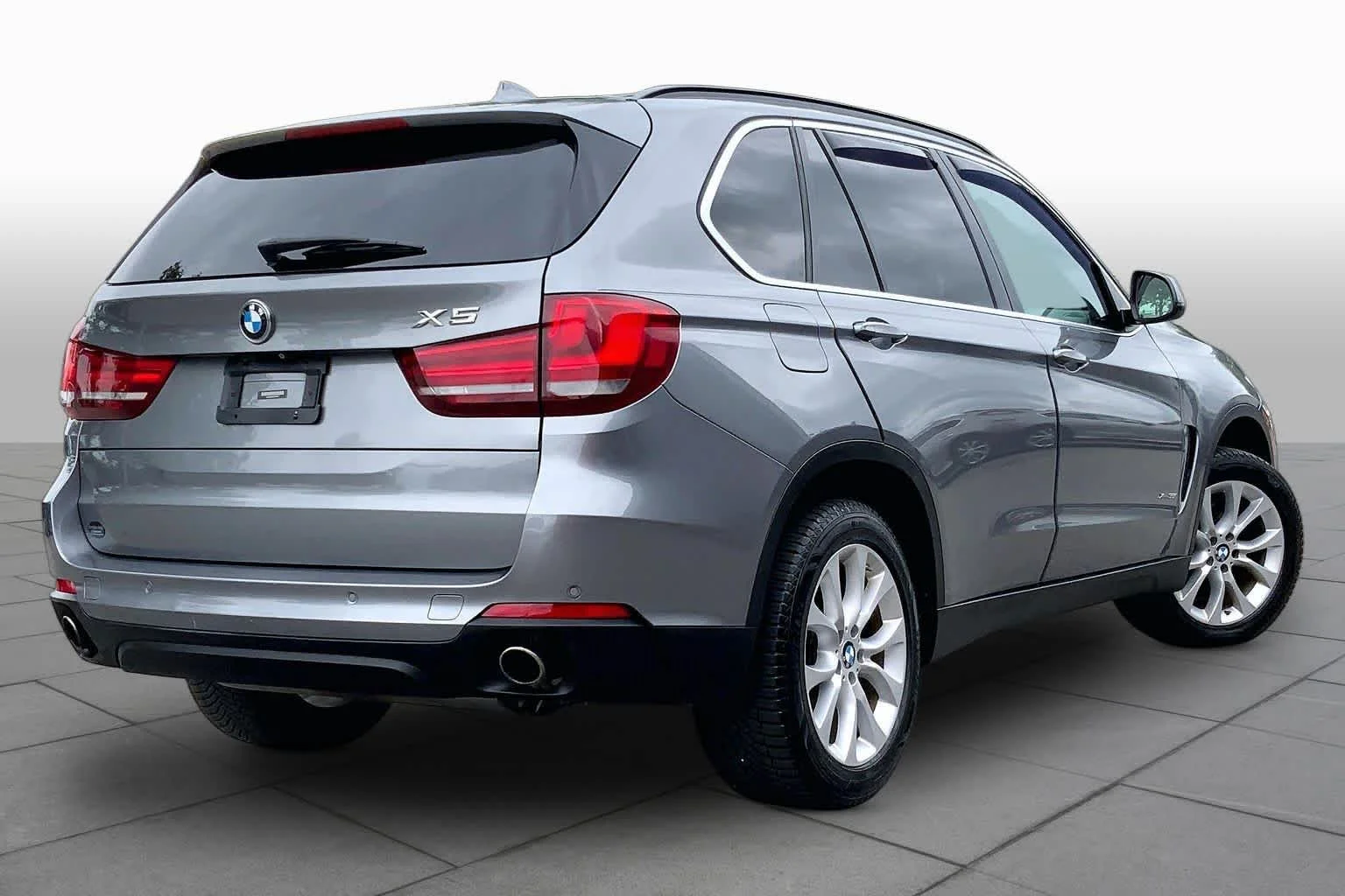 Used 2016 Space Gray Metallic BMW xDrive35i image 12