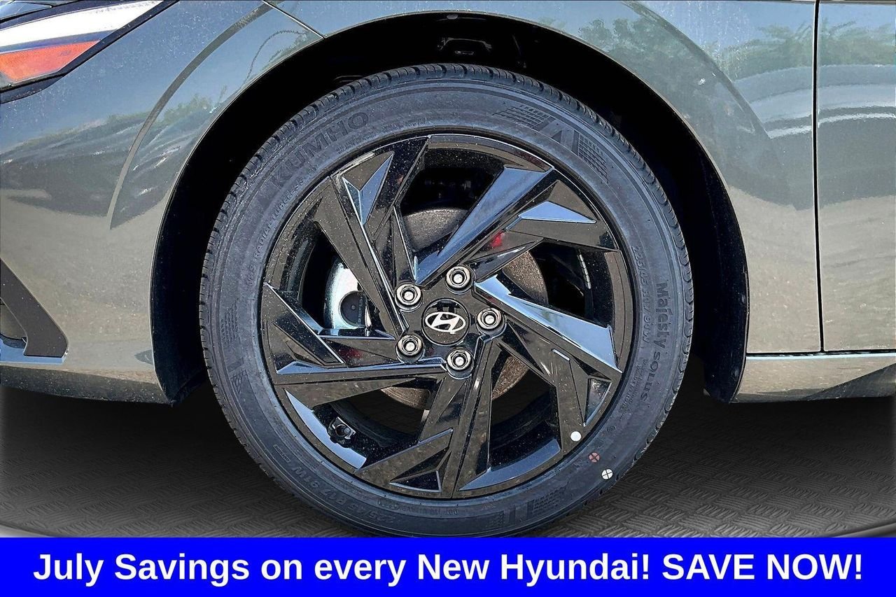 New 2026 Gray Hyundai SEL Sport Premium image 34