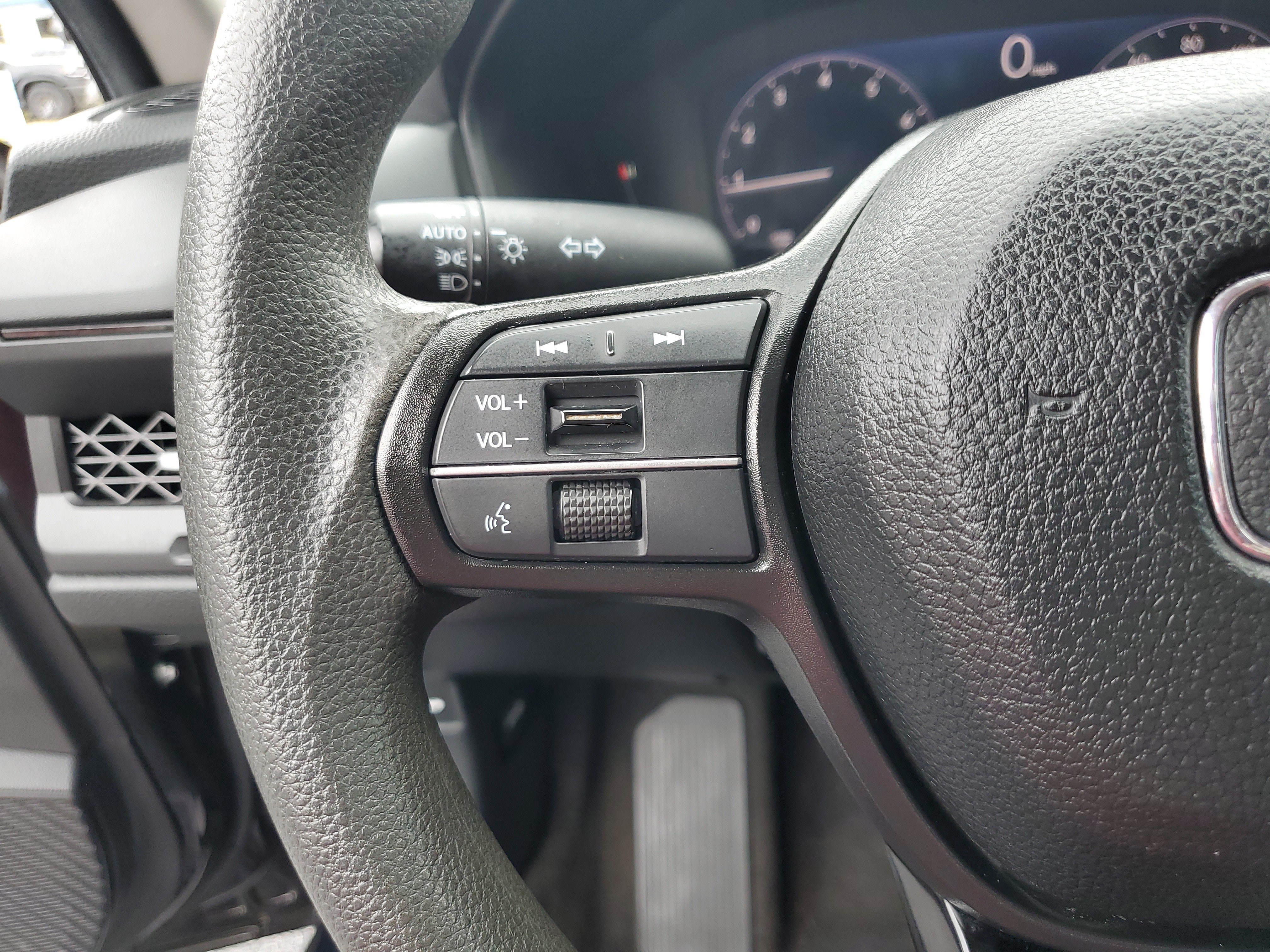 Used 2024  Honda EX image 26
