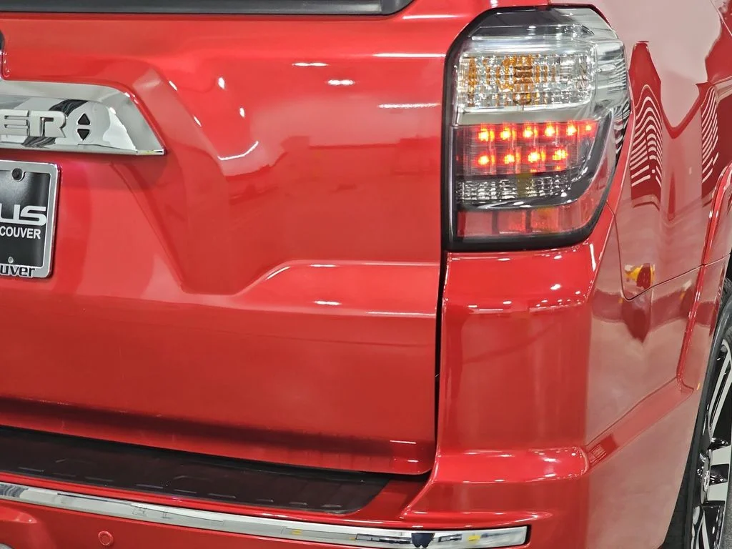 Used 2015 Red Toyota Limited image 35
