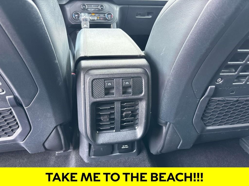 Used 2025 Blue Ford Badlands image 13