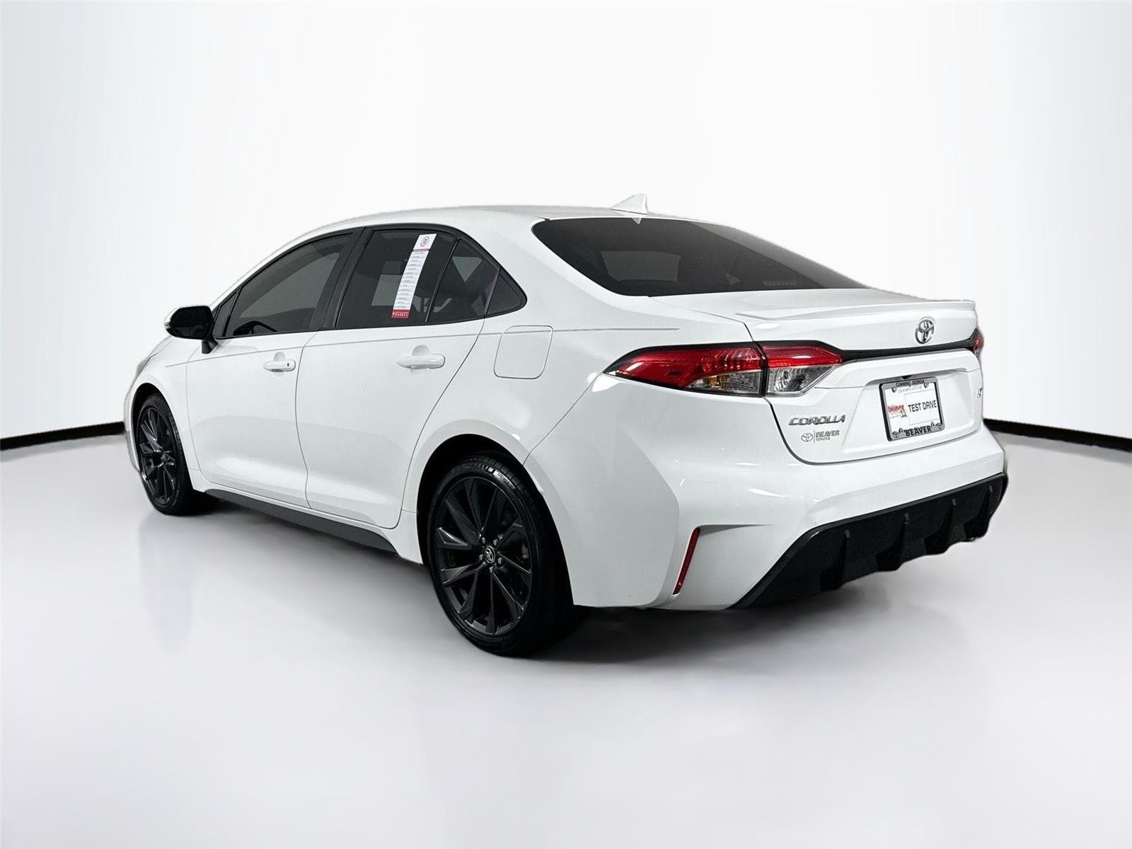 Certified Used 2024 Ice Cap Toyota SE image 12
