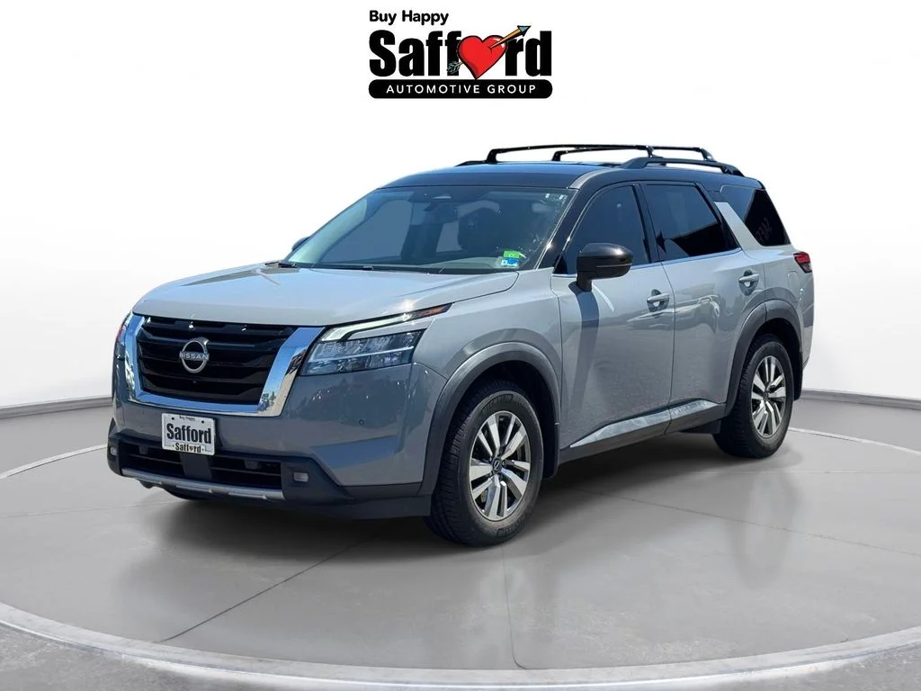 Used 2022 Gray Nissan SL image 1