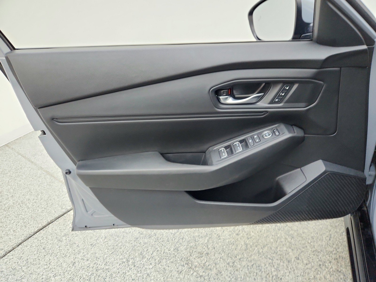 Used 2024 Urban Gray Pearl Honda EX-L image 25