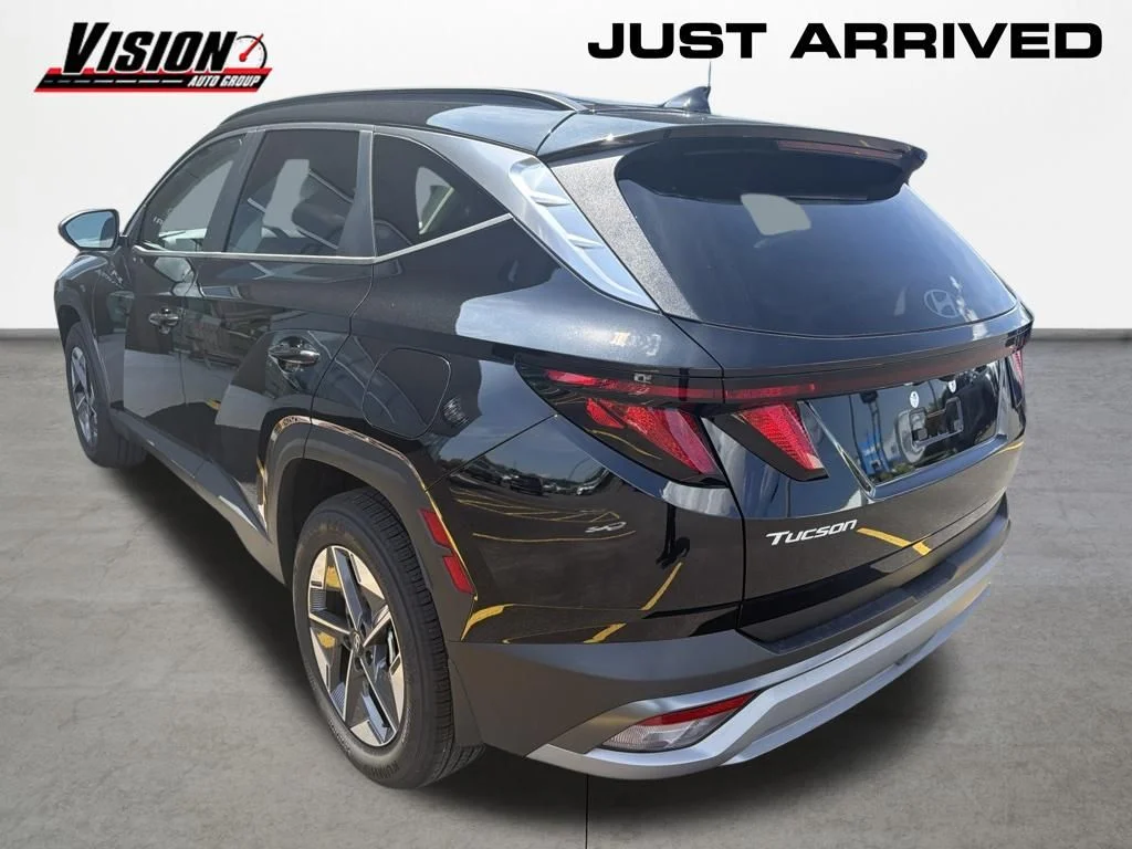 Certified Used 2026 Black Hyundai SEL image 6