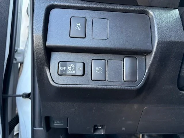 Used 2021 Super White Toyota SR5 image 7