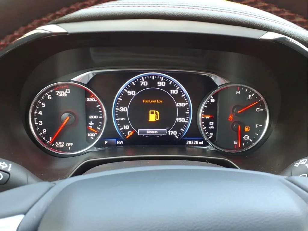 Used 2023 BLACK Chevrolet RS image 13