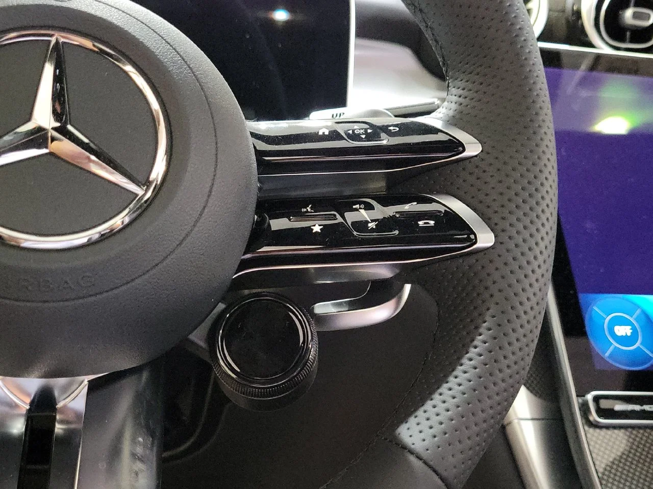 New 2027 MANUFAKTUR Moonlight White Metallic Mercedes-Benz AMG® GLC 53 4MATIC+ SUV image 30