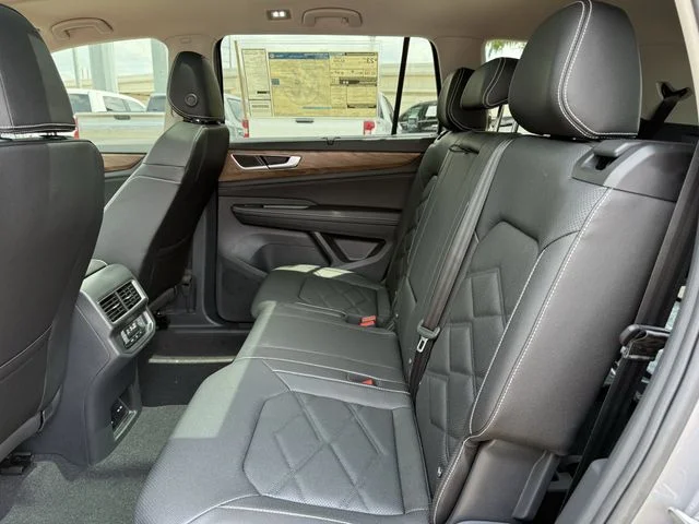 New 2026 Silver Volkswagen 2.0T SE w/Technology image 20