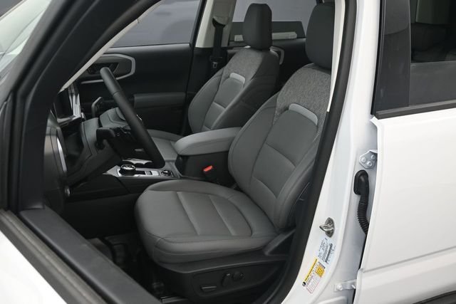 New 2026 Oxford White Ford Badlands® image 64