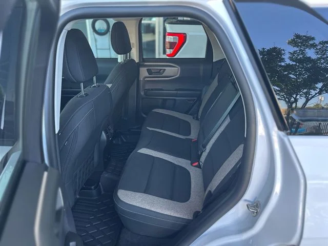 Used 2025 White Ford Big Bend image 22