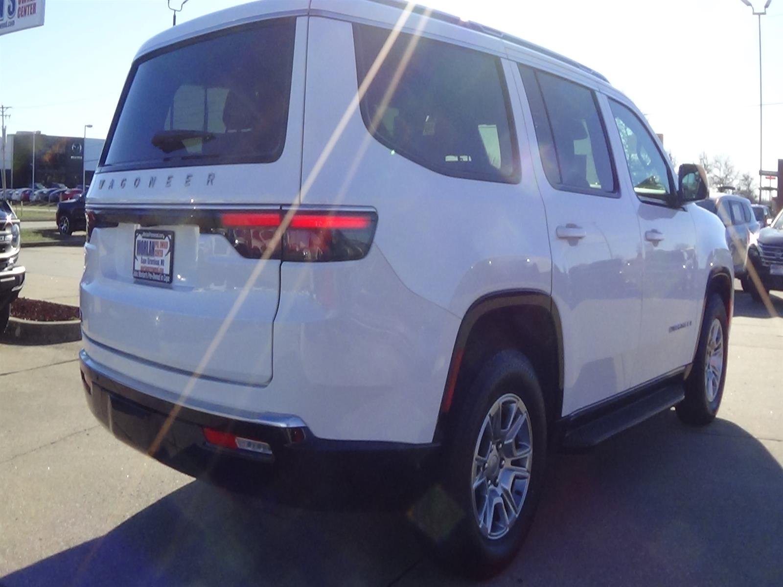 Used 2025 Bright White Clear Coat (pw7) Jeep Series II image 6