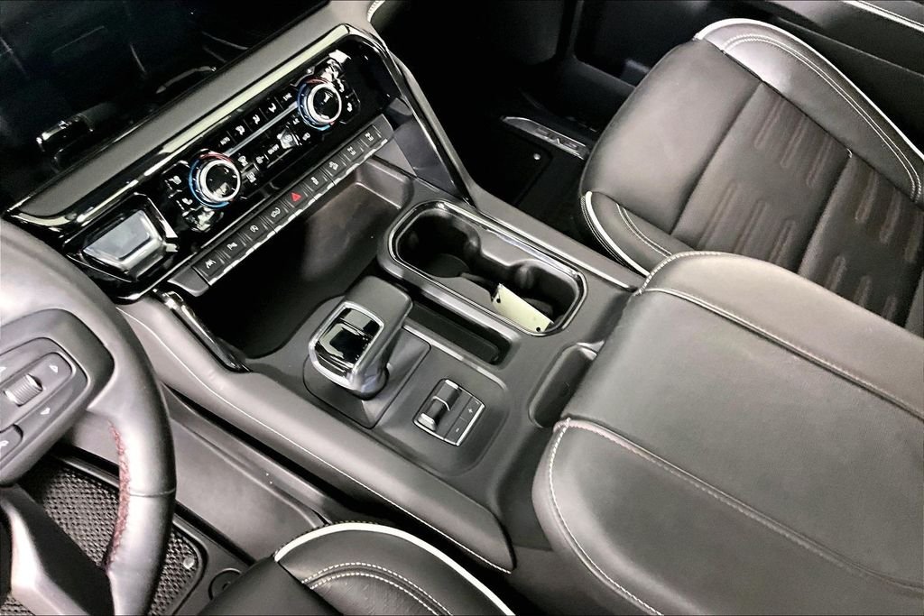 Used 2026 White GMC AT4X image 18