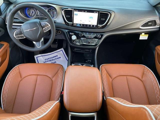 New 2026 Bright White Clear-Coat Exterior Paint Chrysler Pinnacle image 17