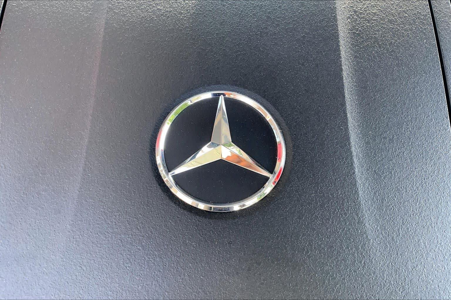 New 2026 MANUFAKTUR Alpine Grey Mercedes-Benz E 350 image 16