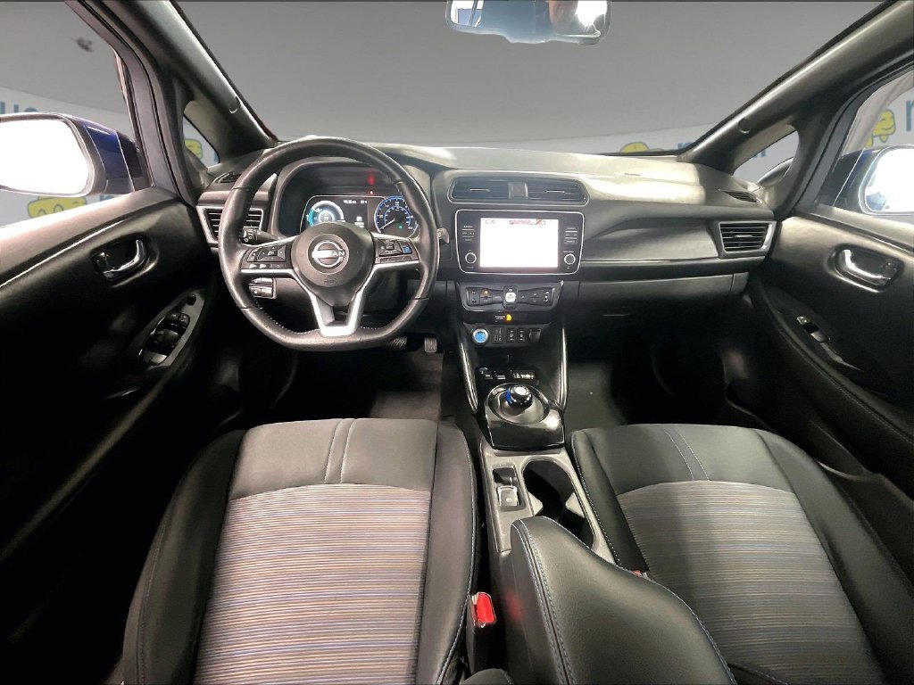 Used 2025 Blue Nissan SV Plus image 21