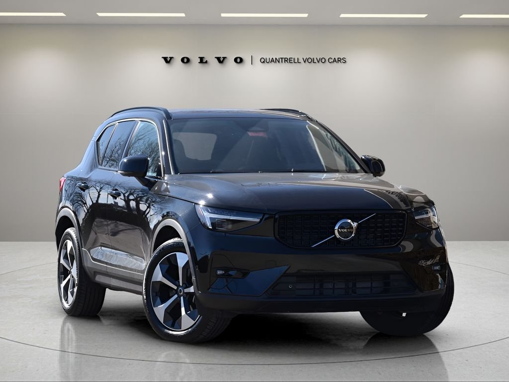 Certified Pre-Owned 2025 Volvo XC40 B5 Plus Dark Theme Sport