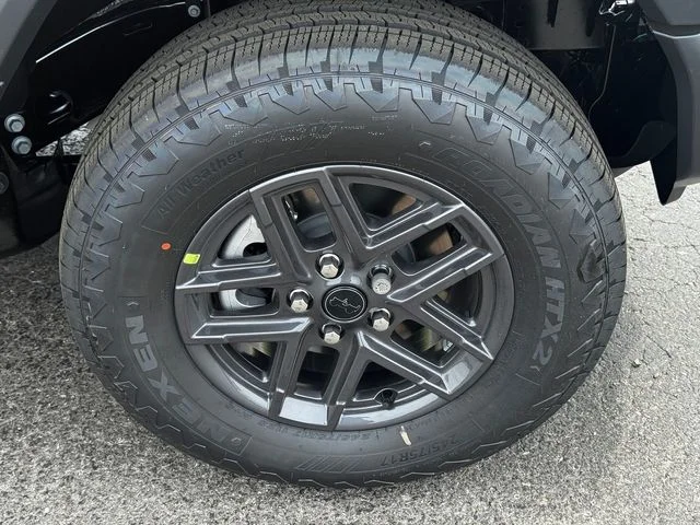 New 2026 Goldilocks Exterior Paint Jeep Sport S image 9