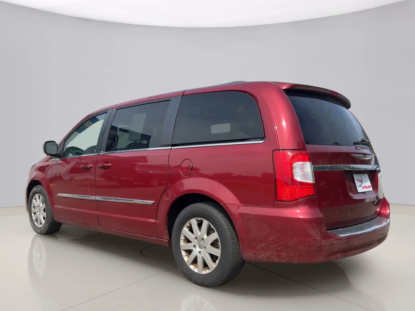 Used 2014 Red Chrystler TOURING image 3