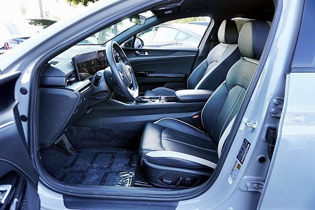 Used 2025 Gray Kia GT-Line image 13