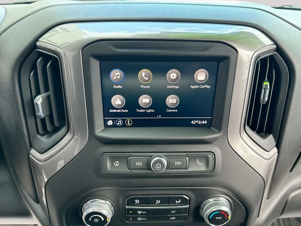 Used 2023 White GMC Pro image 18