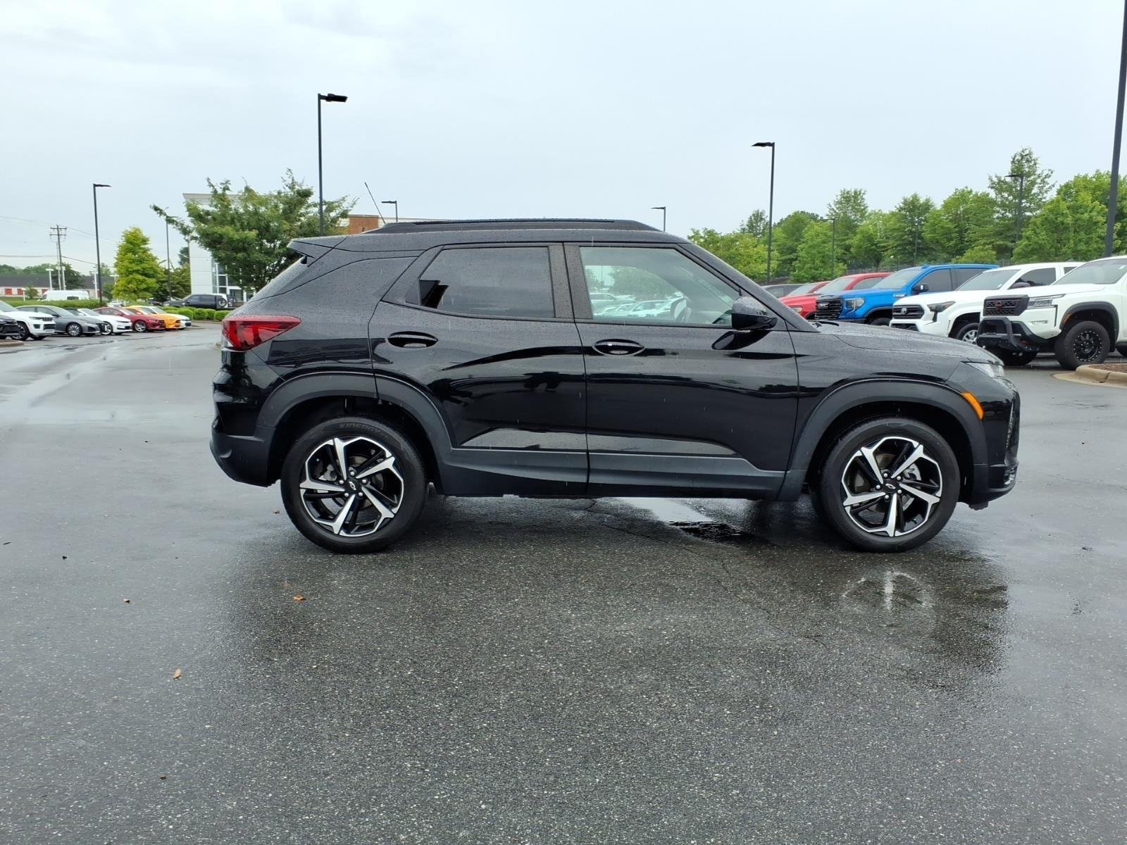 Used 2022 Mosaic Black Metallic Chevrolet RS image 10