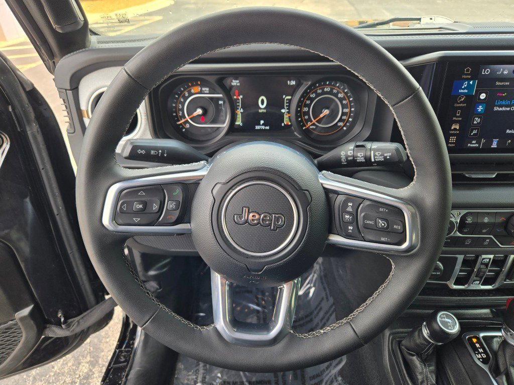 2025 Jeep Wrangler 4-Door Sahara - Photo 29